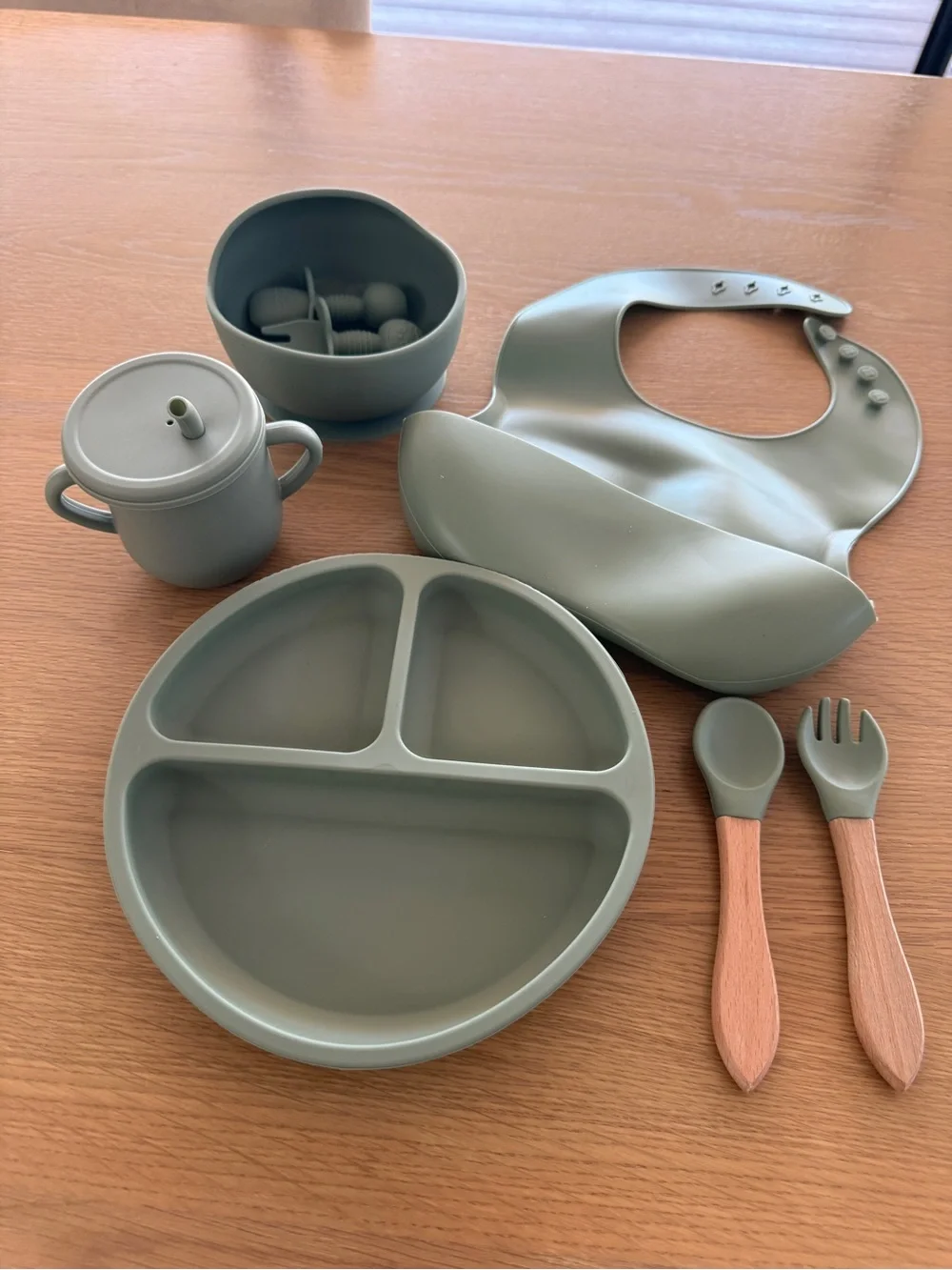 Silicone Baby Feeding Set with Bib and Divided Plate — Sage